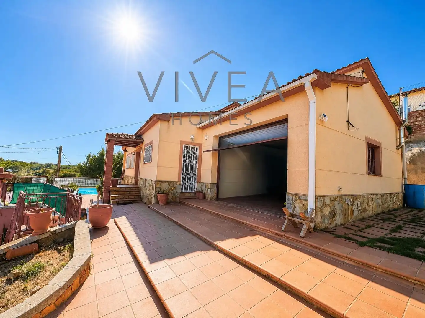 Vista exterior de Casa o xalet en venda en Vidreres amb Aire condicionat, Calefacció i Jardí privat