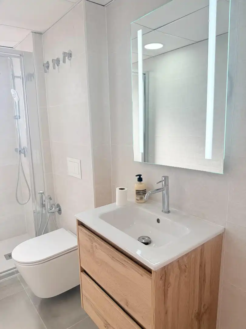 Badezimmer von Wohnung zur Miete in Alboraya Centro