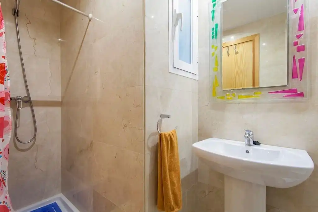 Bathroom of Flat for rent in Andratx  with Air Conditioner, Heating and Terrace
