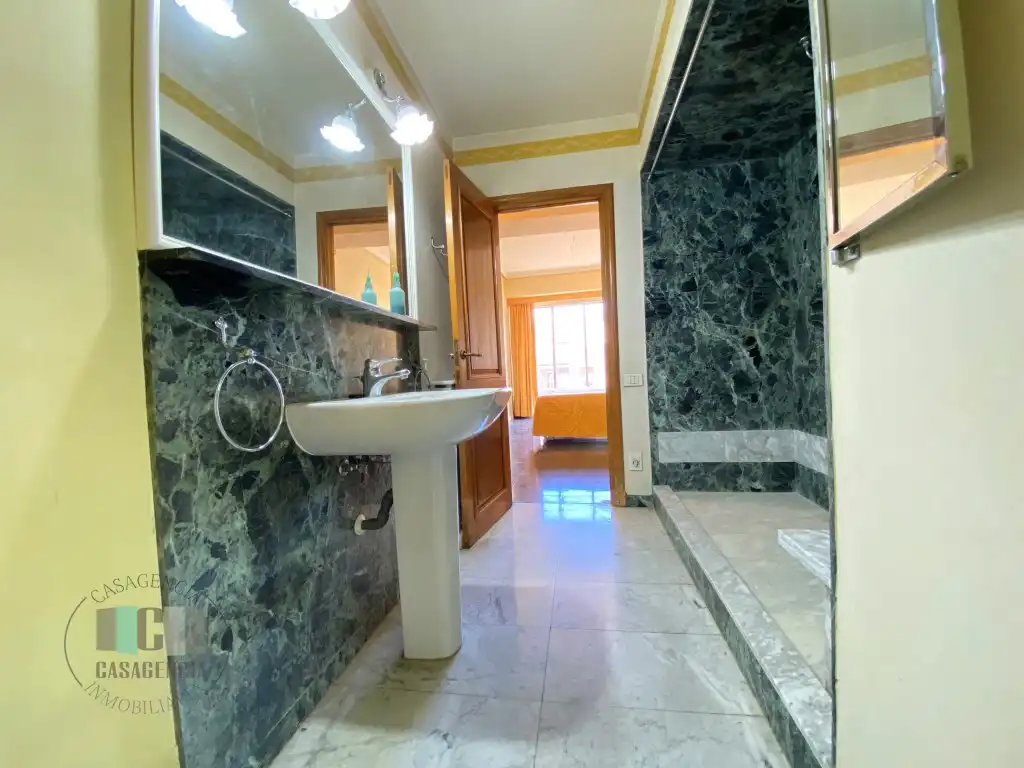 Piso en venta en Plaza Huerto Sogueros, Casco Histórico