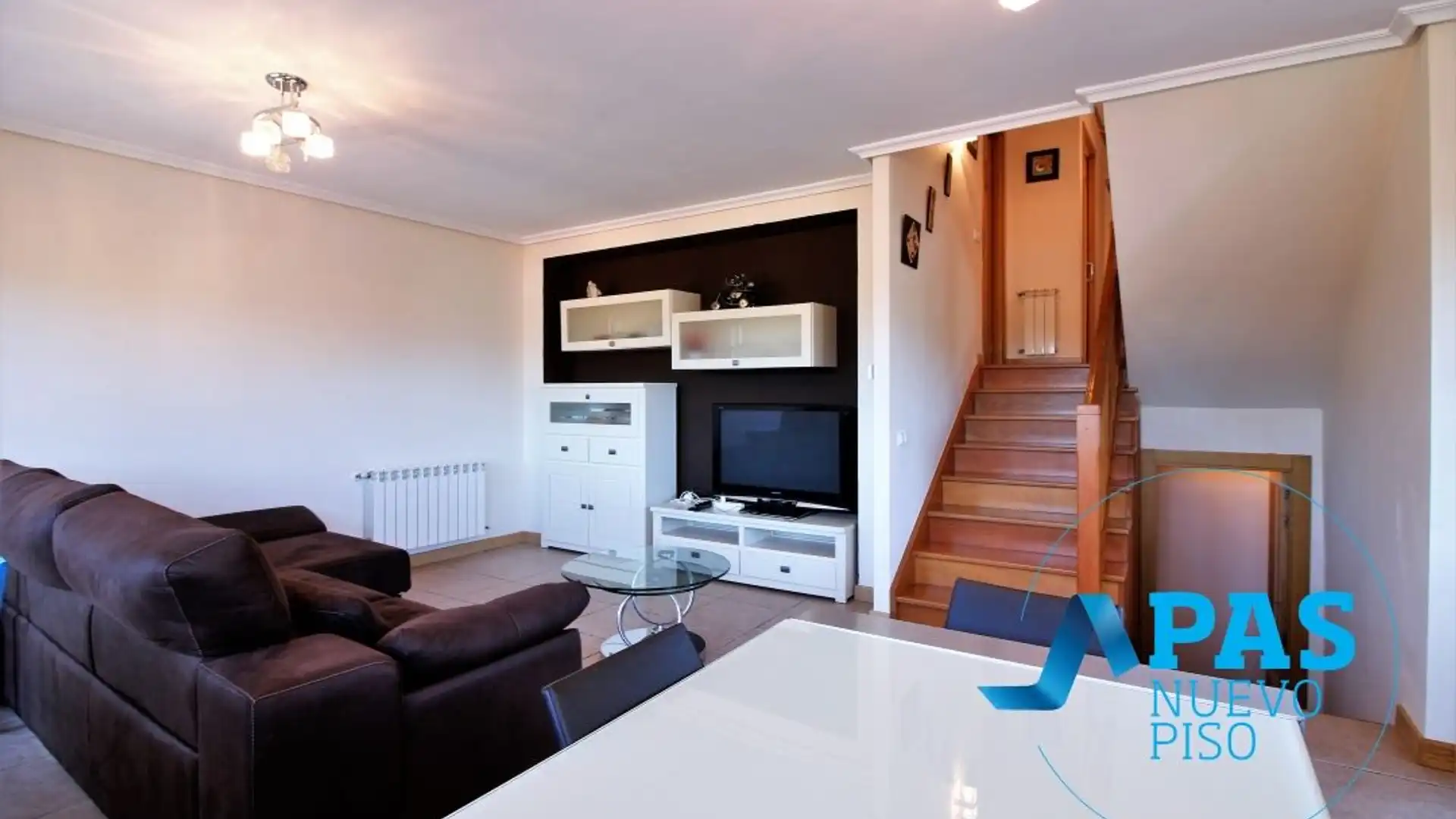 Sala de estar de Casa o chalet en venta en Medio Cudeyo con Calefacción, Jardín privado y Terraza