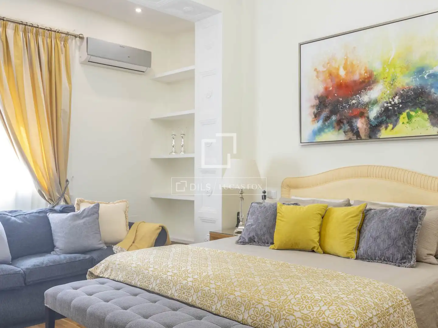 Bedroom of Flat for rent in Valencia  with Air Conditioner, Parquet flooring and Furnished