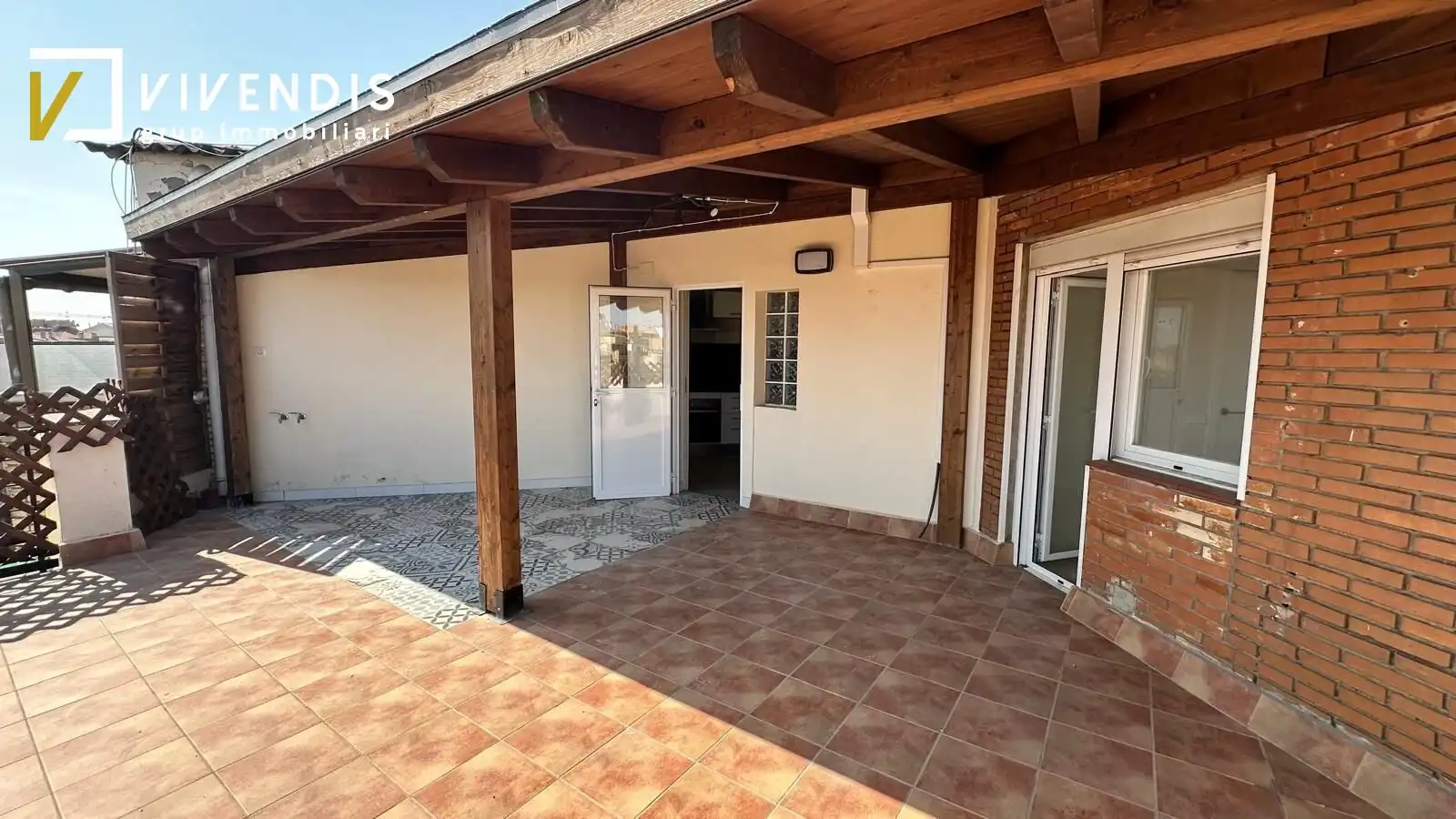 Terrace of Attic for rent in Lleida  with Air Conditioner, Heating and Parquet flooring