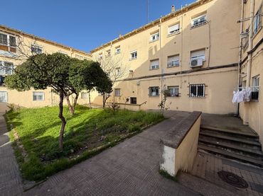 Pis en venda a Calle Saavedra y Fajardo
