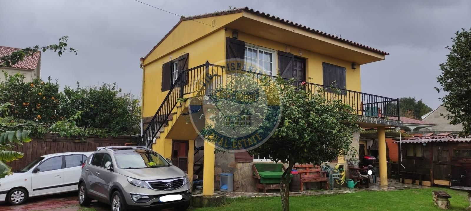 Vista exterior de Casa o xalet en venda en Vigo  amb Jardí privat i Balcó