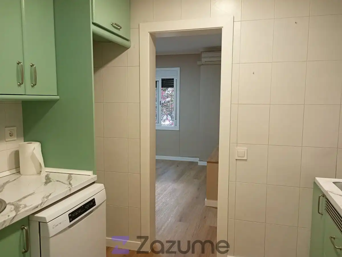 Flat for rent in Carrer d'Aiguablava, La Trinitat Nova