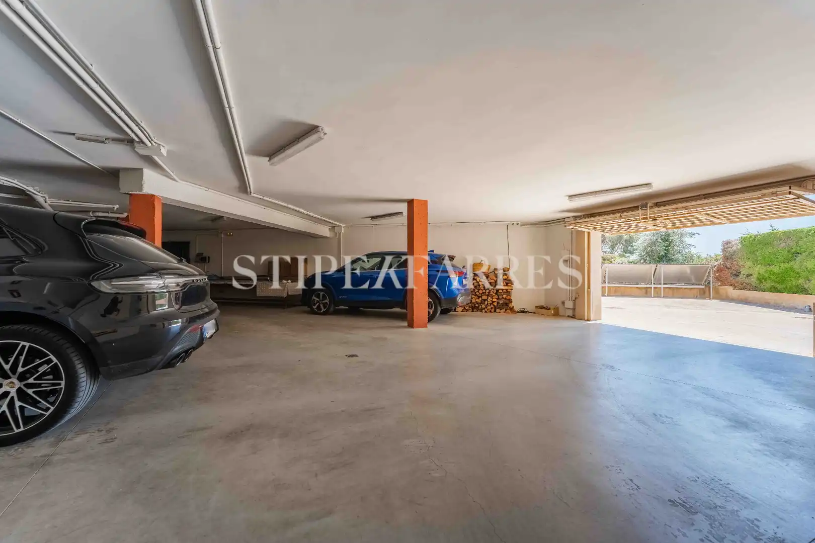 Parking de Casa o chalet en venta en La Garriga con Aire acondicionado, Calefacción y Jardín privado