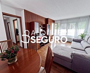 Living room of Flat to rent in  Madrid Capital  with Heating, Terrace and Furnished