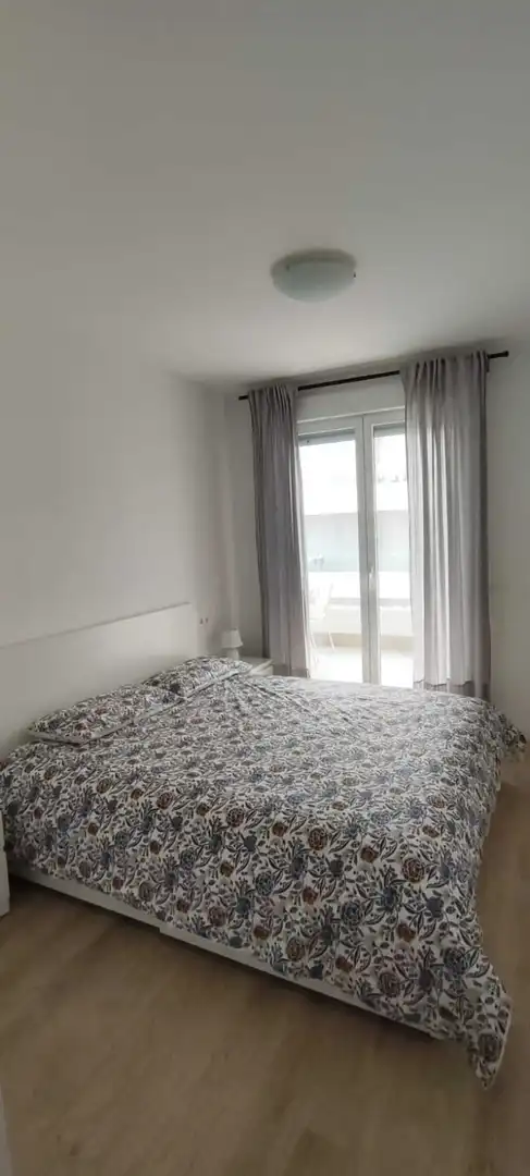Dormitori de Apartament de lloguer en Marbella amb Aire condicionat, Terrassa i Traster