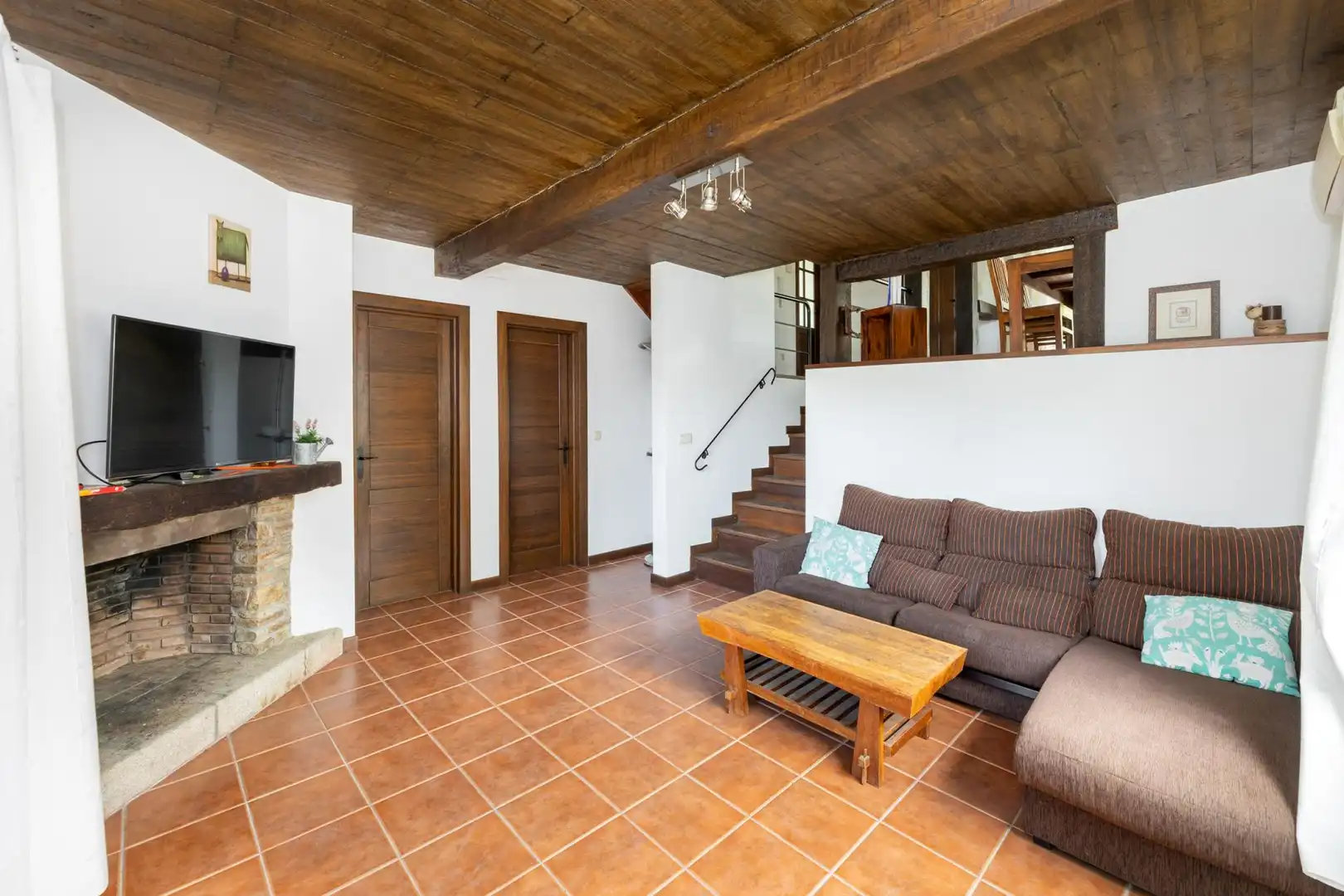 Sala d'estar de Casa o xalet en venda en Dúdar amb Aire condicionat, Jardí privat i Terrassa