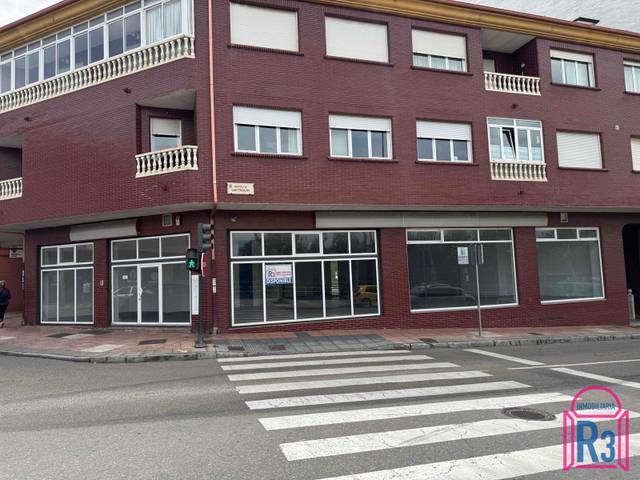 Local comercial en Alquiler en San Froilán en Puente Castro