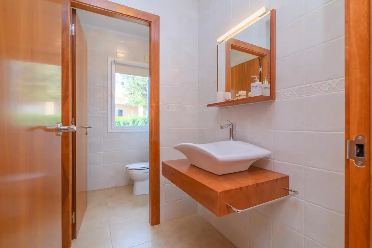 Bathroom of Houses for sale in Sabadell  with Air Conditioner, Heating and Terrace