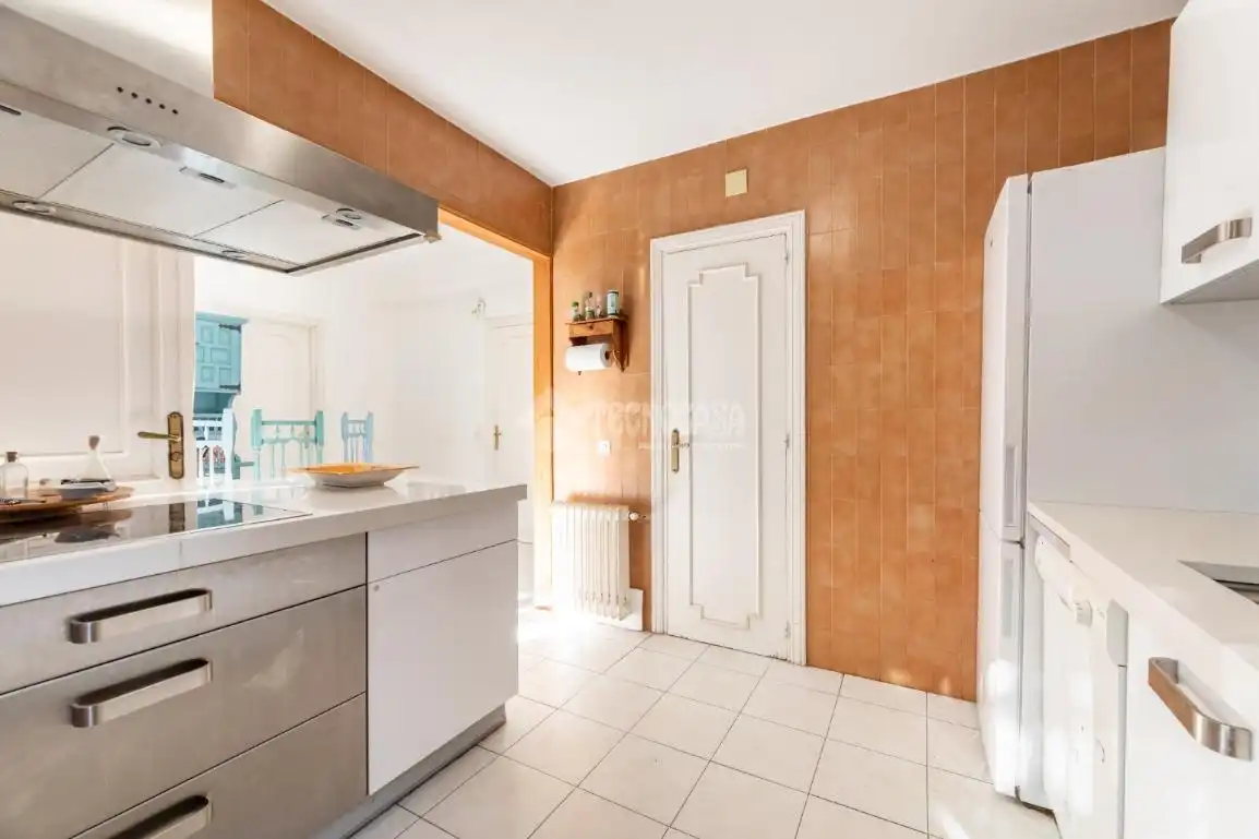 Küche von Haus oder Chalet zum Verkauf in Torrelodones mit Heizung, Privatgarten und Terrasse