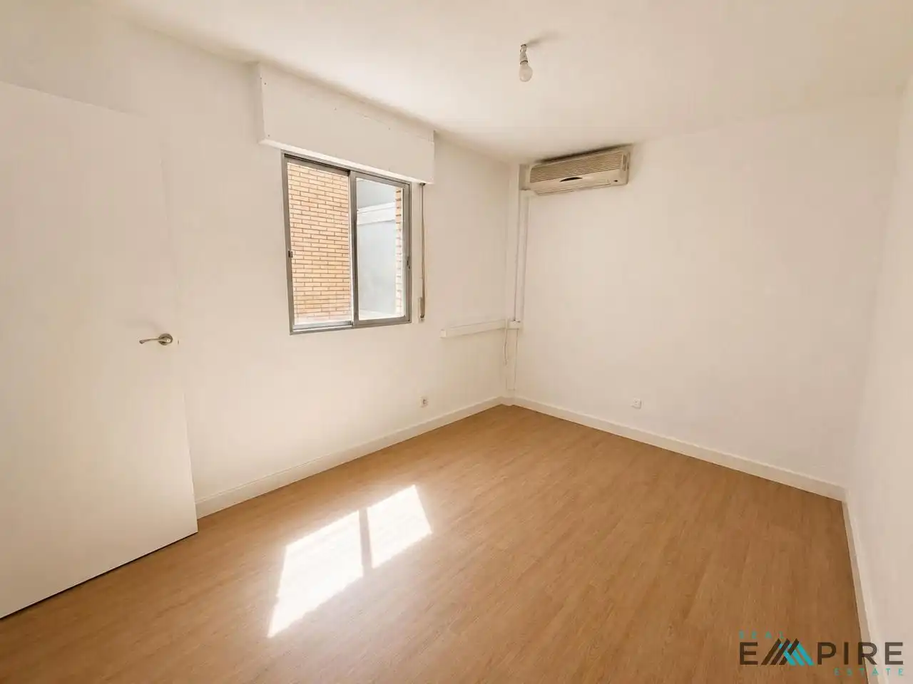 Bedroom of Flat for sale in Parla  with Air Conditioner and Terrace