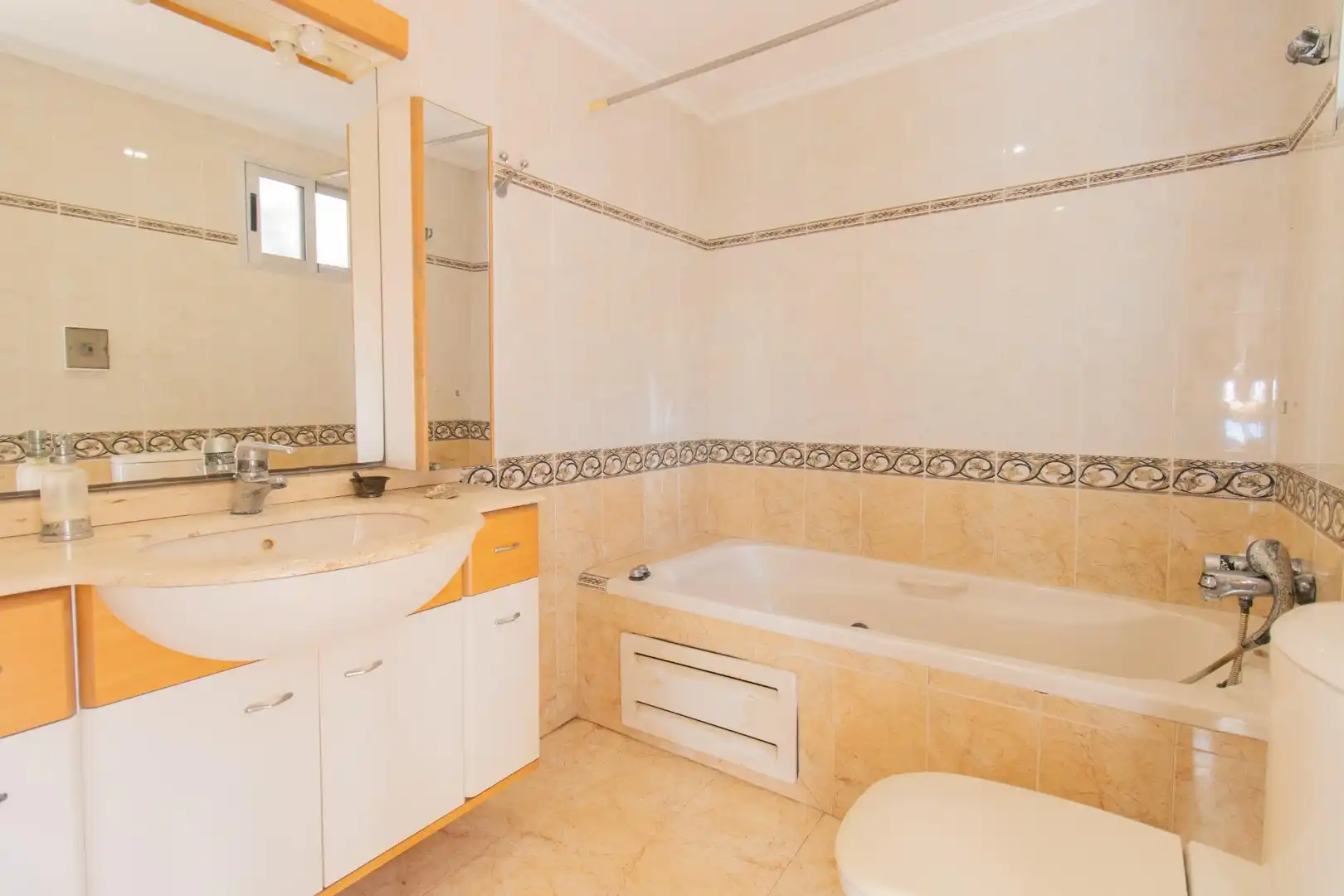 Bathroom of Country homes for sale in Rafelbuñol / Rafelbunyol  with Air Conditioner, Terrace and Furnished