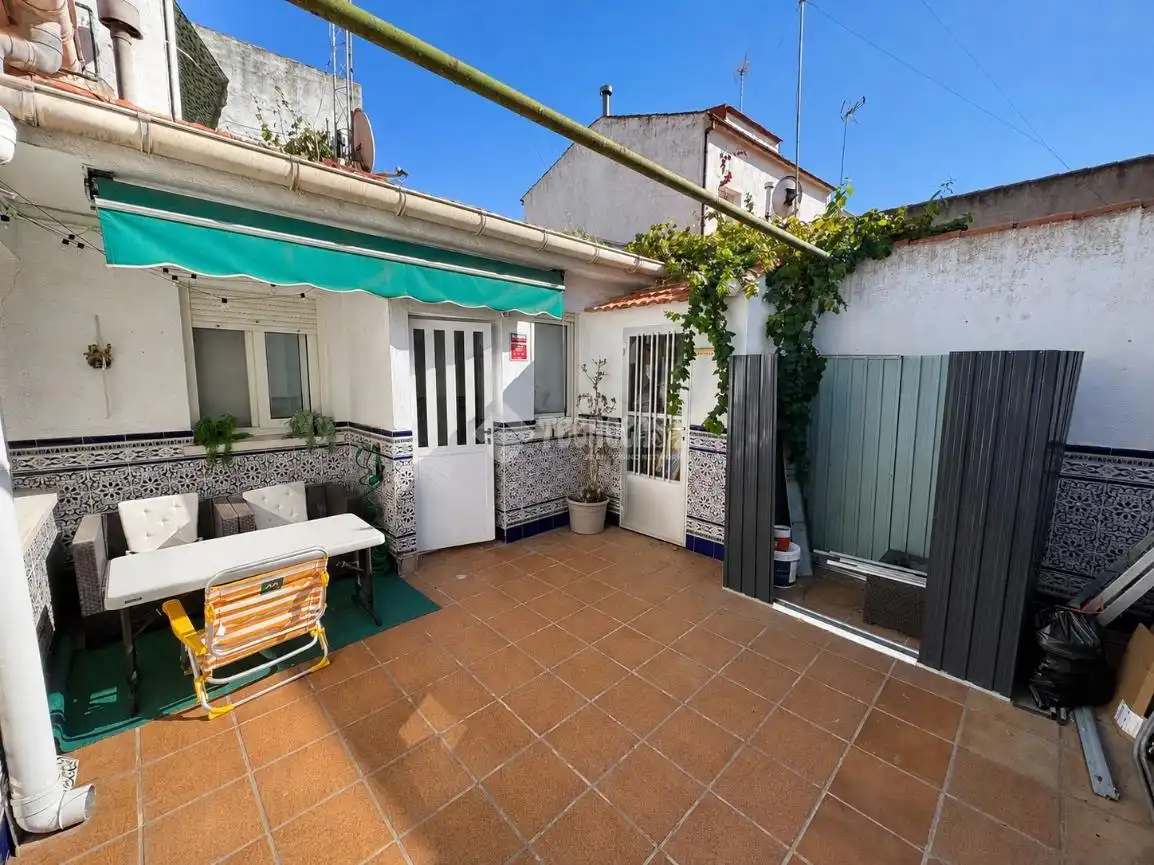 Maison jumelée à vendre à Calle de la Cruz