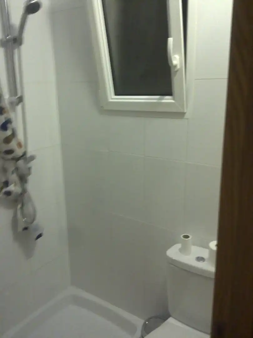 Badezimmer von Wohnung zur Miete in Murcia mit Möbliert, Ofen und Waschmaschine