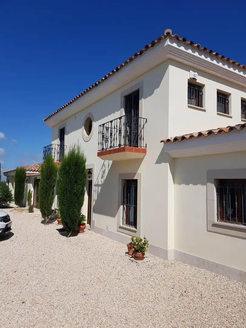 Vista exterior de Casa o xalet en venda en Cervera del Maestre amb Aire condicionat, Calefacció i Jardí privat