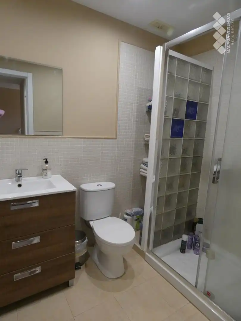 Badezimmer von Einfamilien-Reihenhaus zum Verkauf in Alhaurín de la Torre mit Klimaanlage, Terrasse und Abstellraum