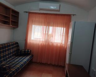 Bedroom of Flat to rent in  Zaragoza Capital  with Air Conditioner, Heating and Furnished