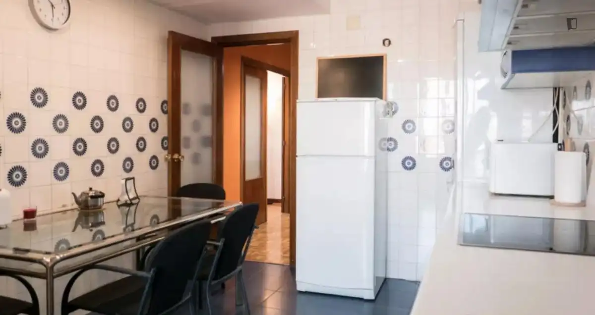 Habitació a Caballería Española