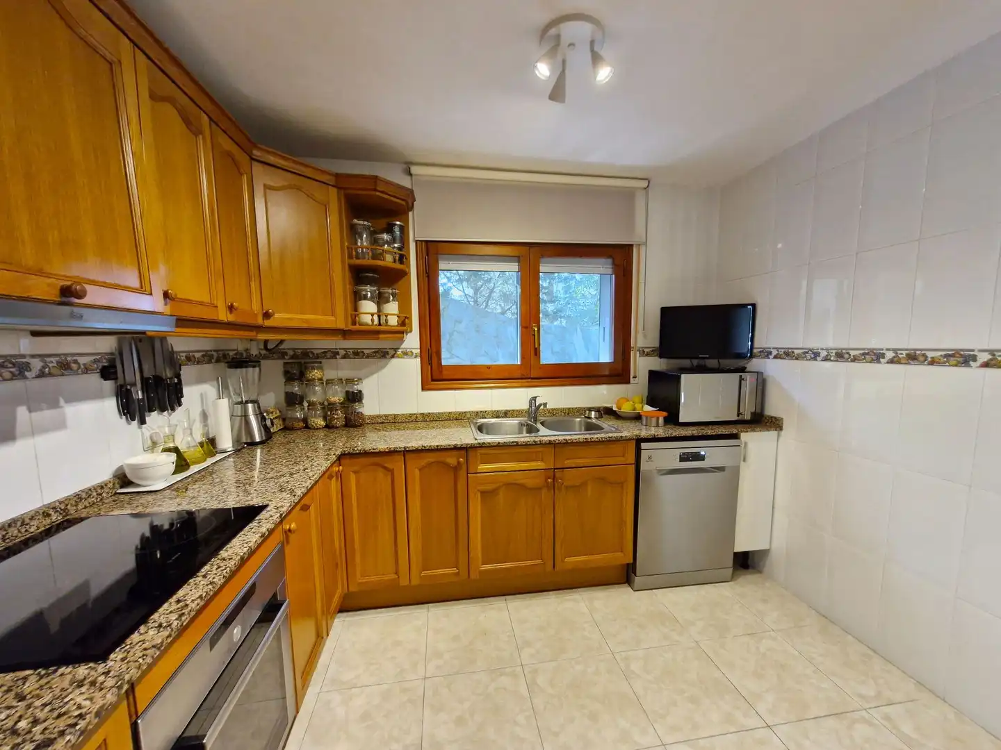 Kitchen of Houses for sale in Almoster  with Air Conditioner, Heating and Storage room