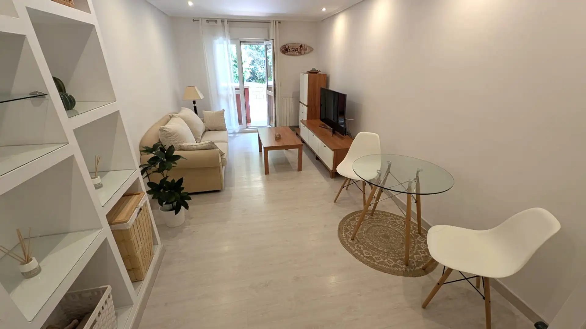 Living room of Apartments for rent in Castro-Urdiales  with Heating, Private garden and Terrace
