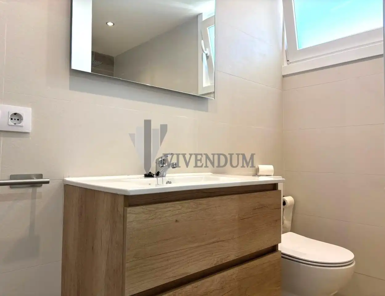 Bany de Apartament de lloguer en Vigo  amb Calefacció