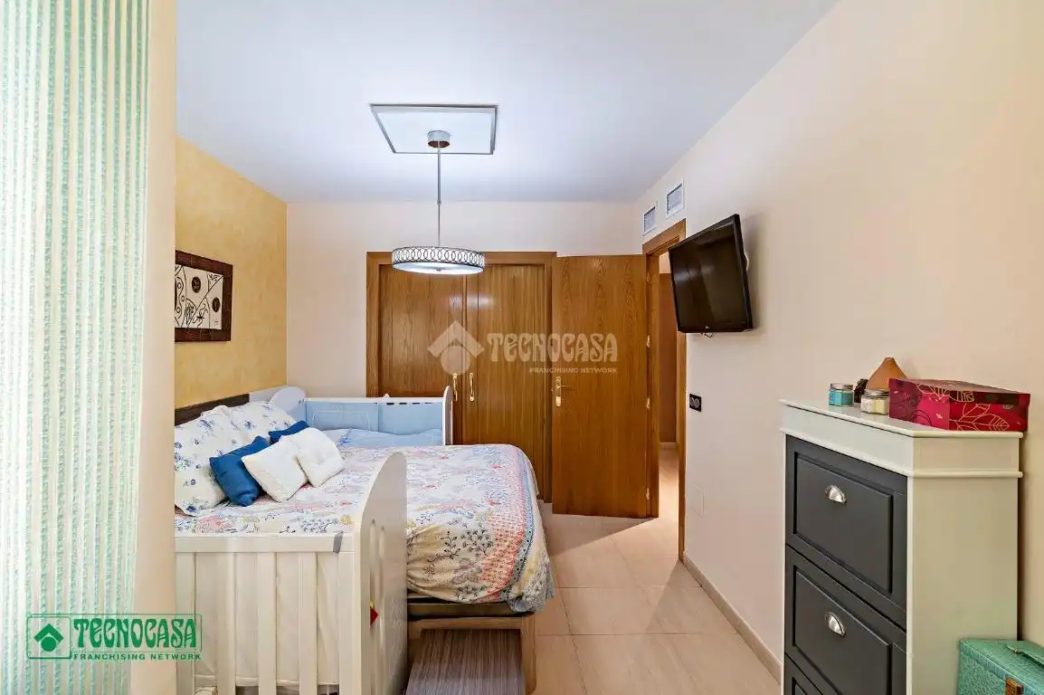 Schlafzimmer von Wohnung zum Verkauf in Roquetas de Mar mit Klimaanlage
