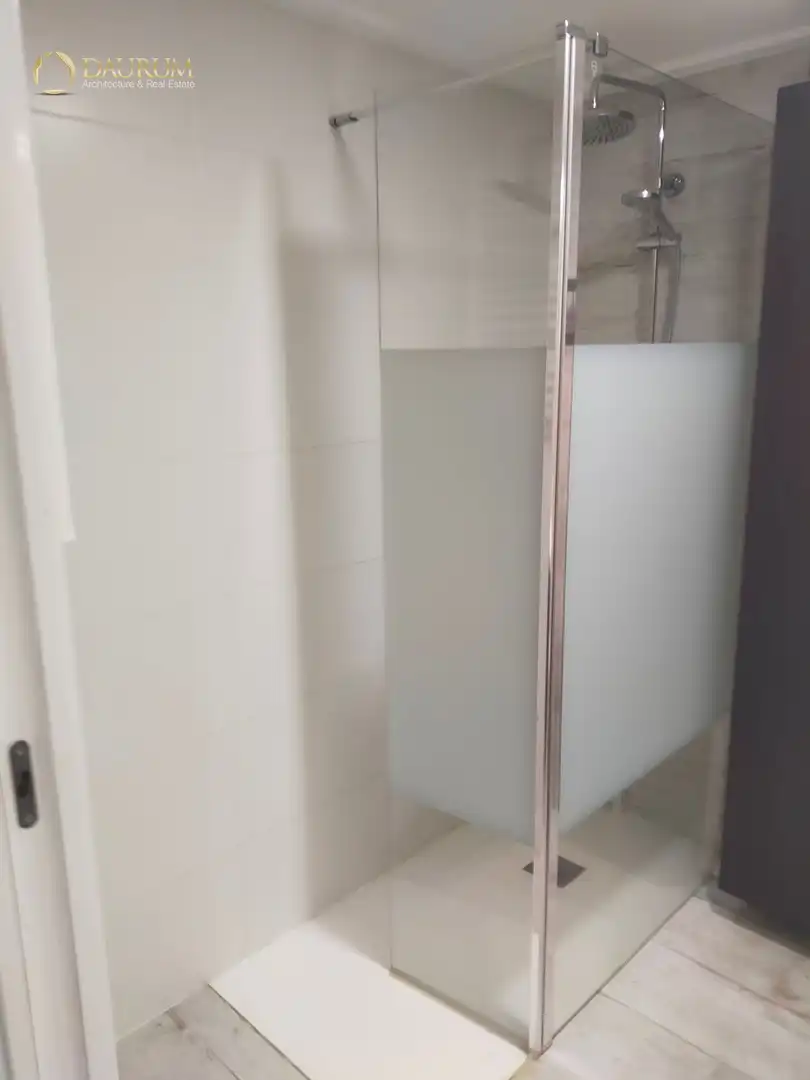Baño de Piso en venta en Gandia con Terraza, Trastero y Amueblado