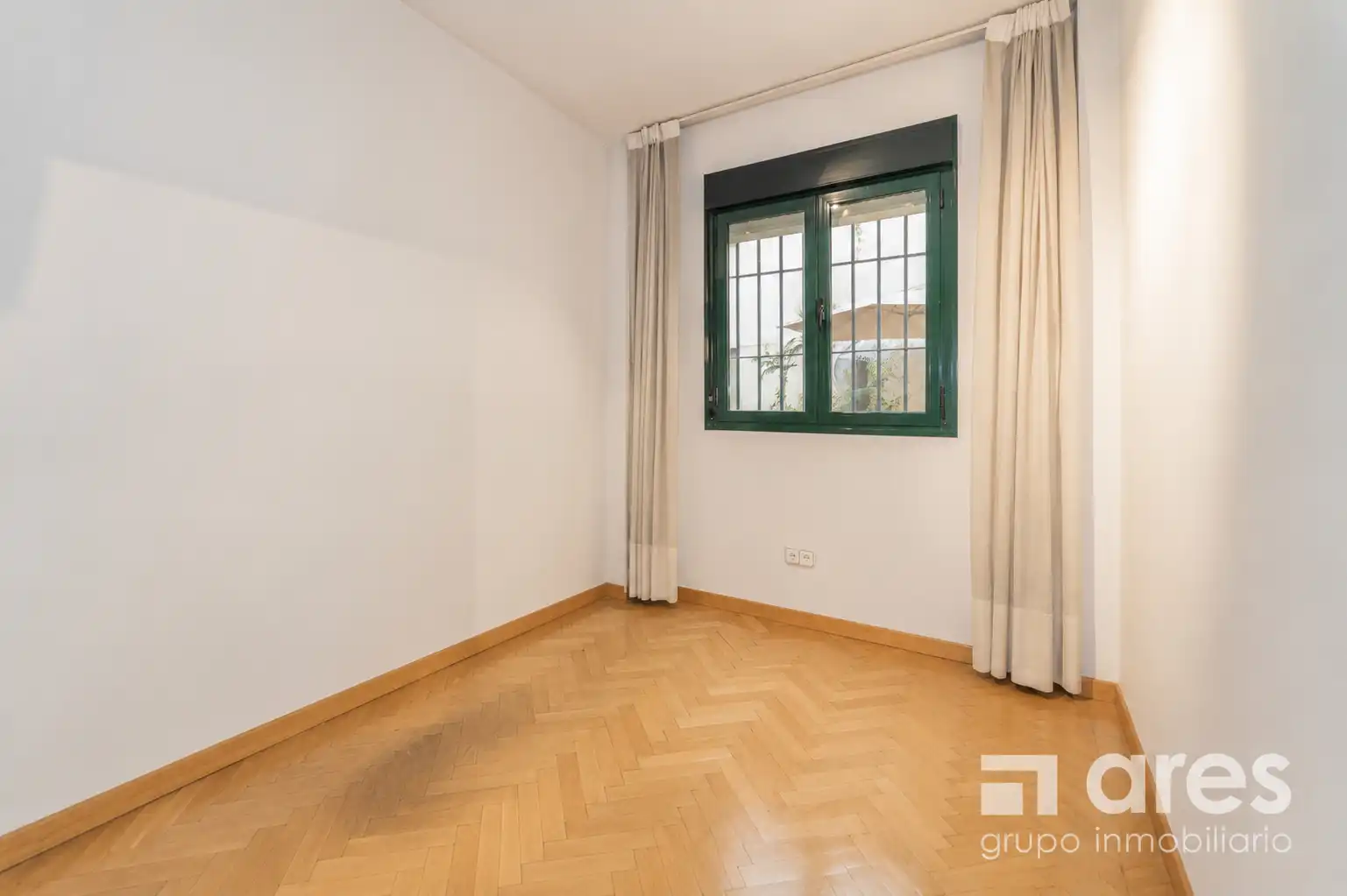 Habitación de Piso en venta en Madrid con Aire acondicionado, Calefacción y Trastero