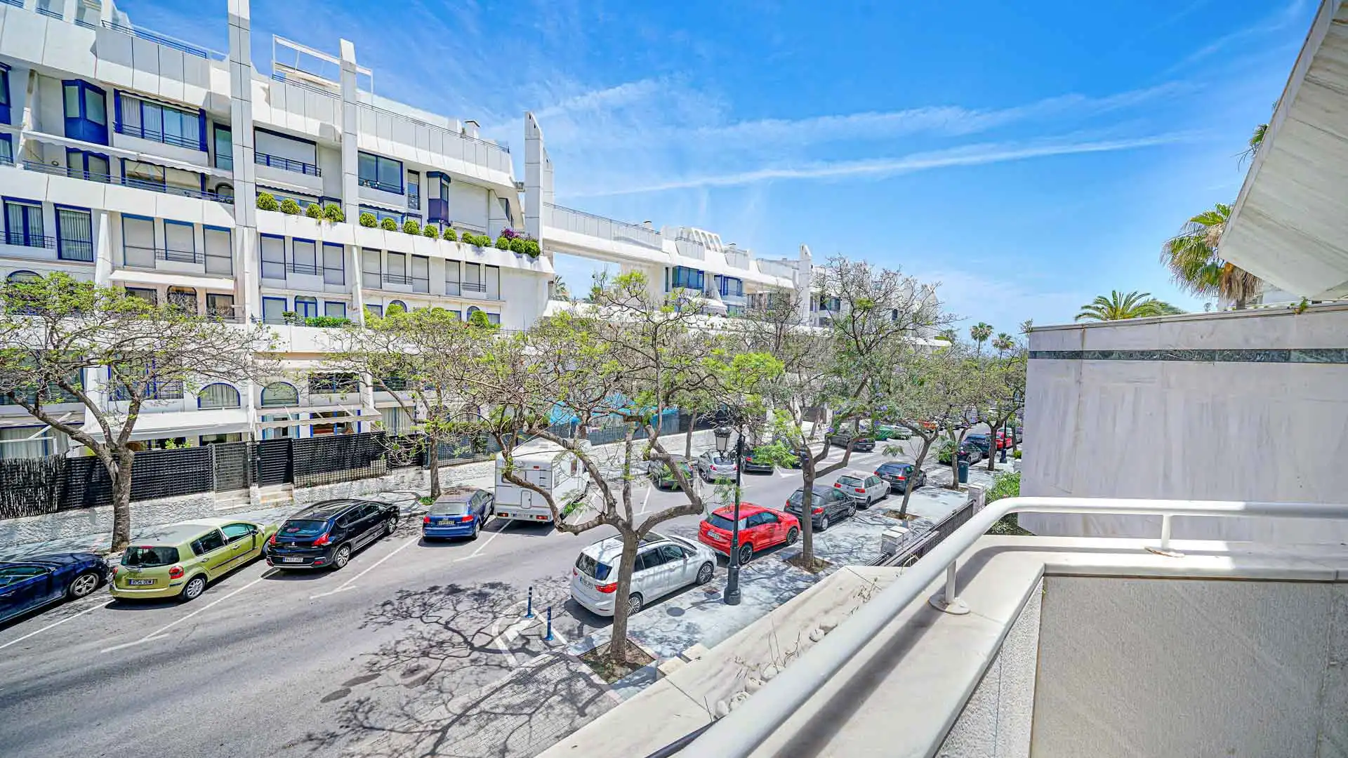 Vista exterior de Apartament en venda en Marbella amb Aire condicionat, Calefacció i Terrassa