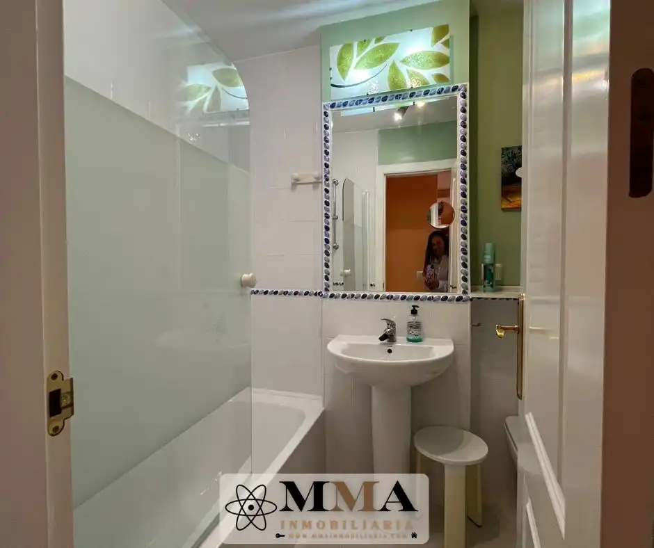 Bathroom of Flat for sale in La Antilla  with Air Conditioner, Heating and Private garden