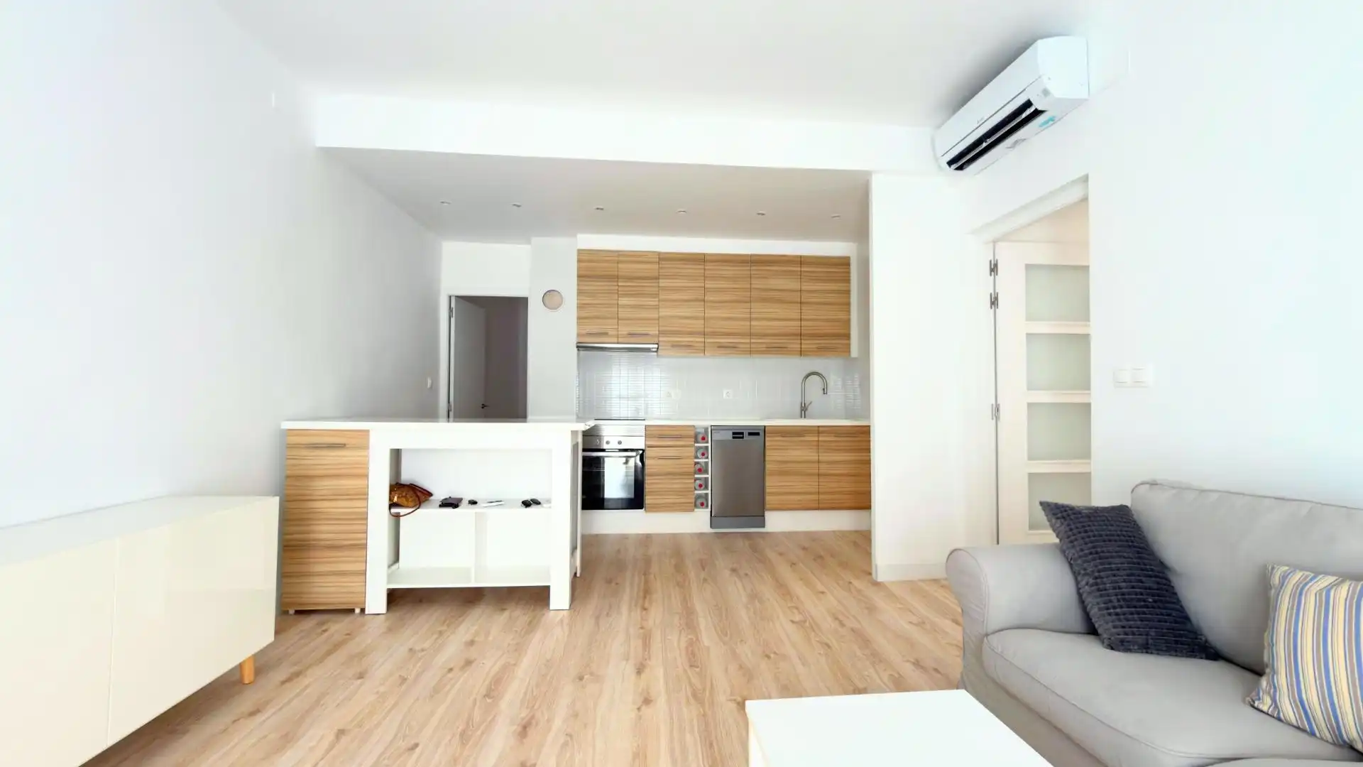 Piso con terraza en venta en PASCUAL CARACENA TORRES, imagen 3