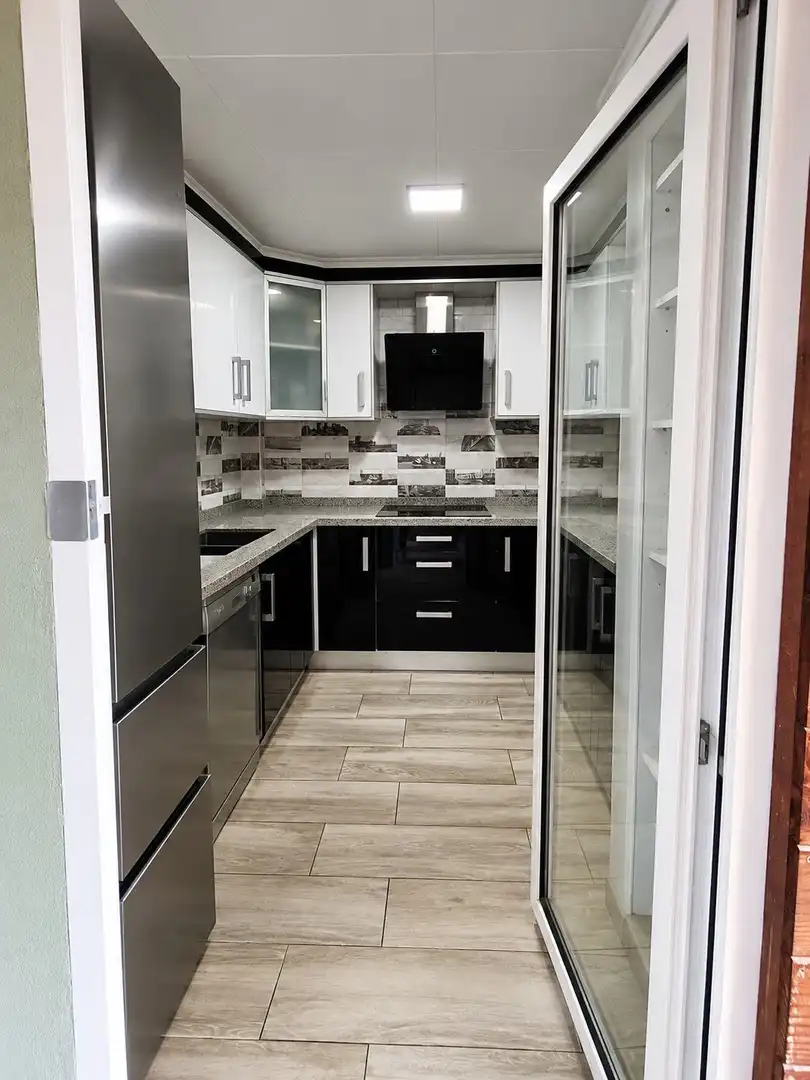 Wohnung mit Terrasse zum Verkauf in Pobles del Sud, imagen 8