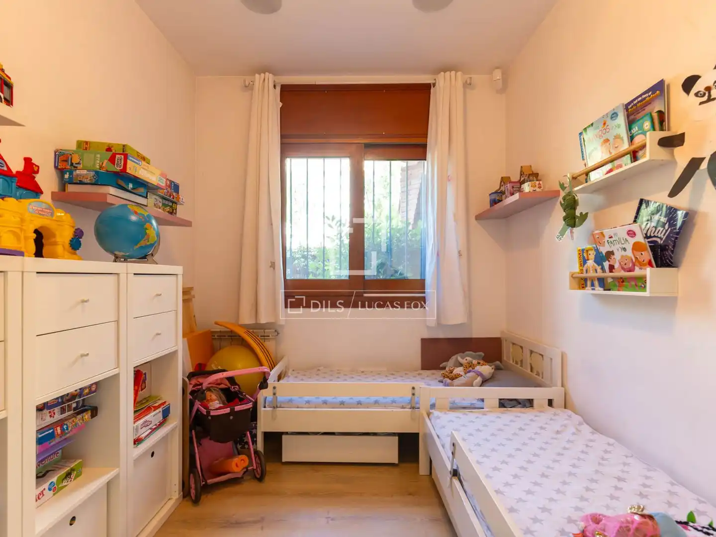Habitación de Piso en venta en Esplugues de Llobregat con Aire acondicionado, Calefacción y Jardín privado