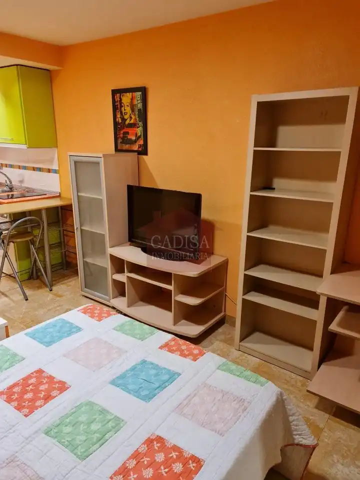 Bedroom of Study for rent in Salamanca  with Heating and Furnished