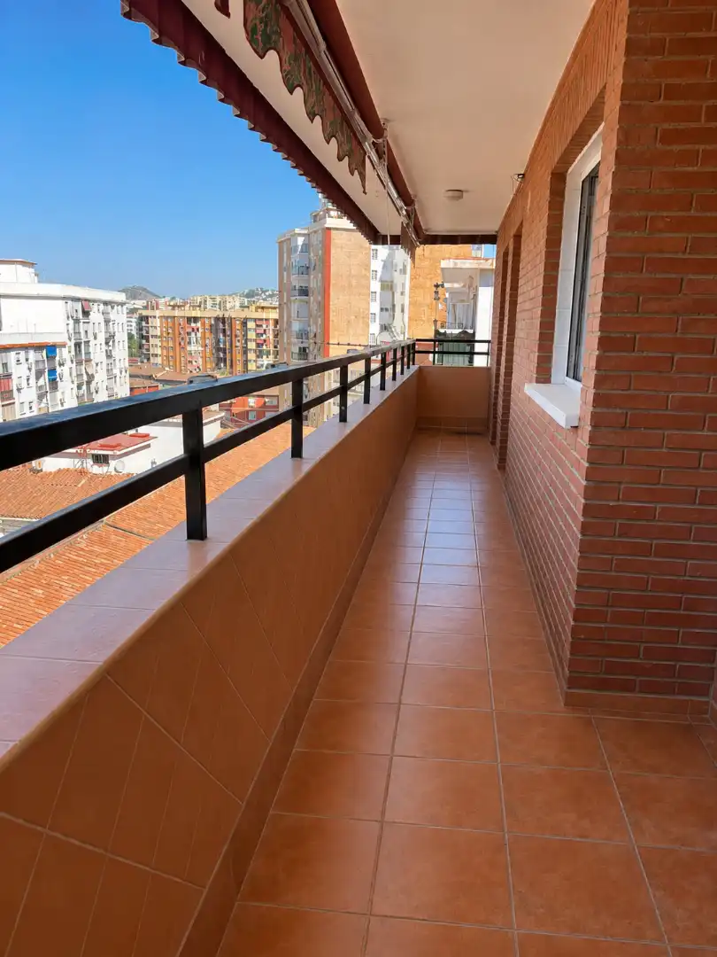 Pis amb ascensor de lloguer a Calle Santa Marta