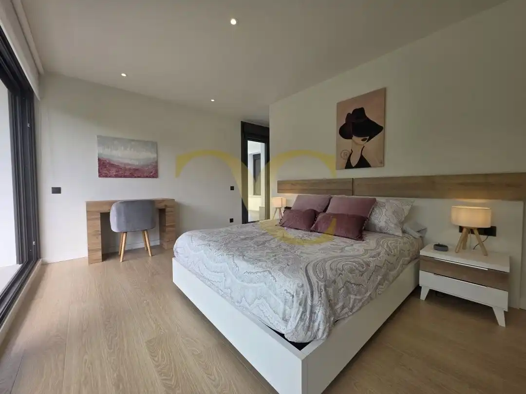 Habitación de Casa o chalet en venta en Llanes con Calefacción, Jardín privado y Terraza