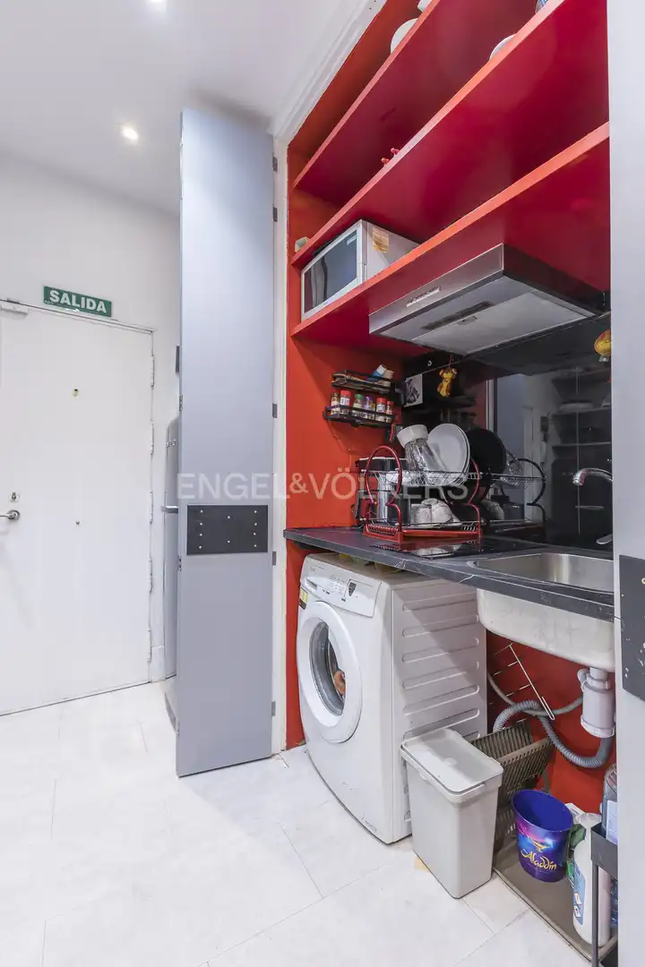 Kitchen of Flat for rent in Madrid  with Air Conditioner, Heating and Parquet flooring