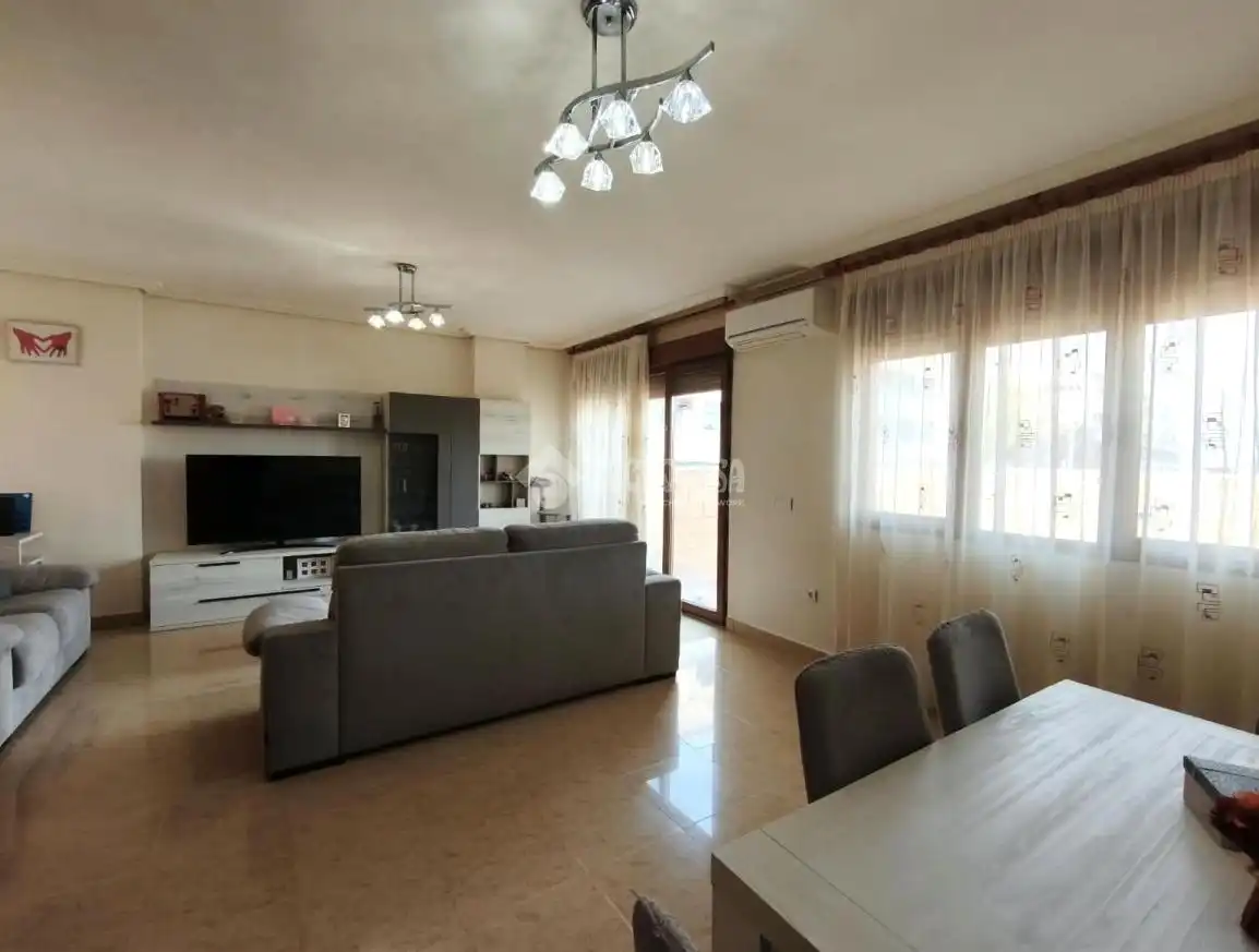 Casa aparellada en venda a Medina del Campo, imagen 16