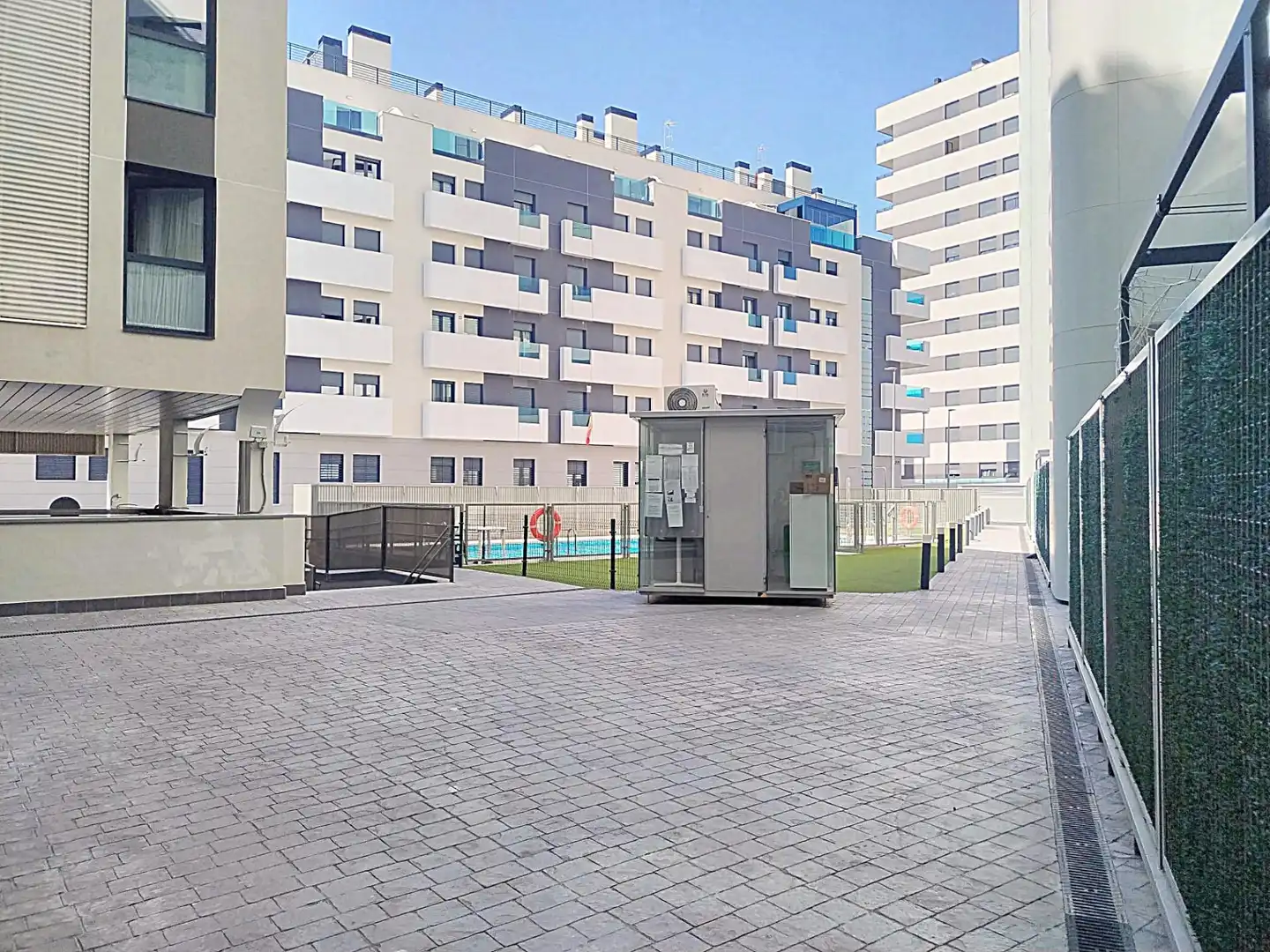 Exterior view of Flat for sale in Arganda del Rey  with Air Conditioner, Heating and Terrace
