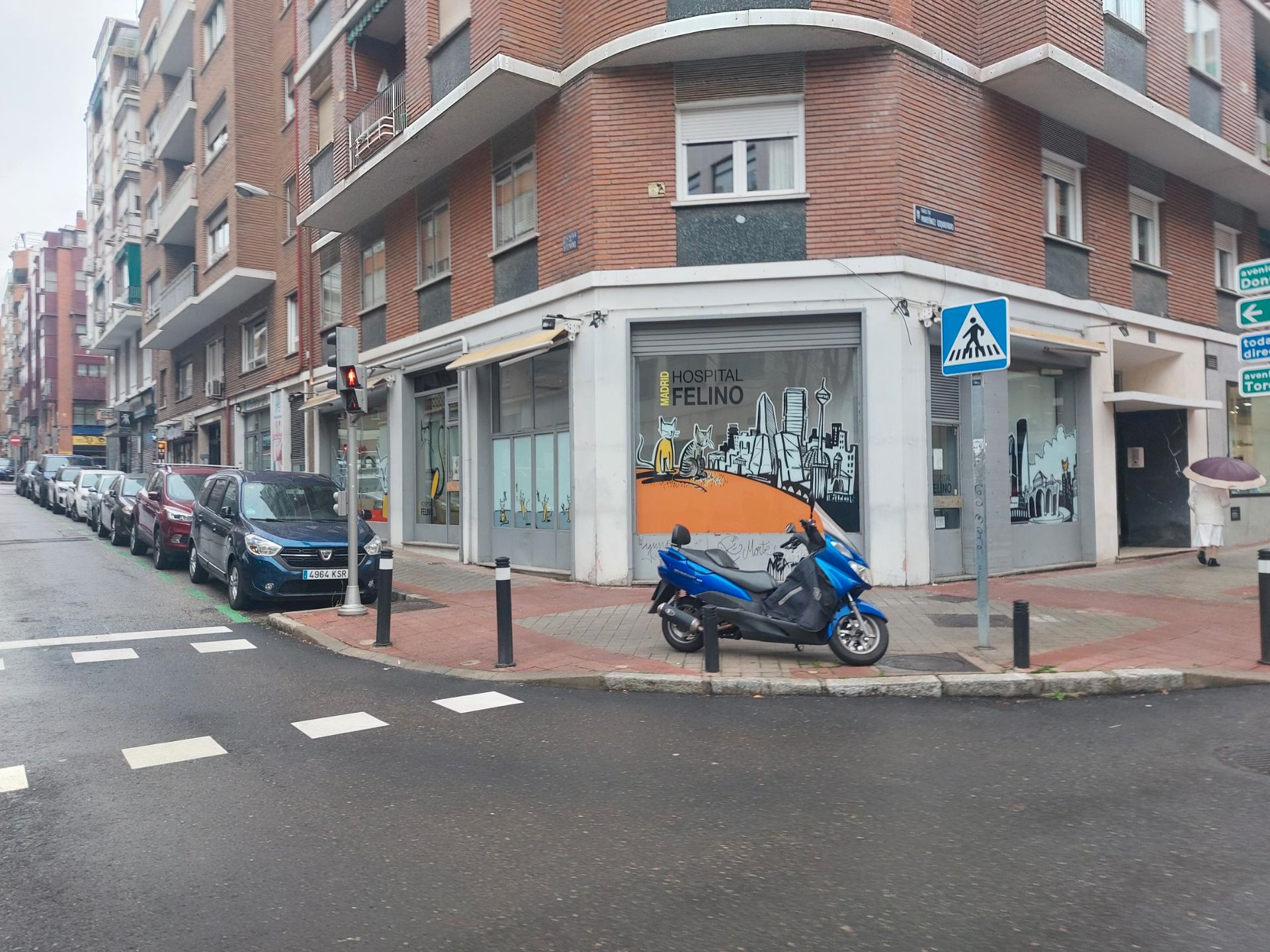 Exterior view of Premises for sale in  Madrid Capital