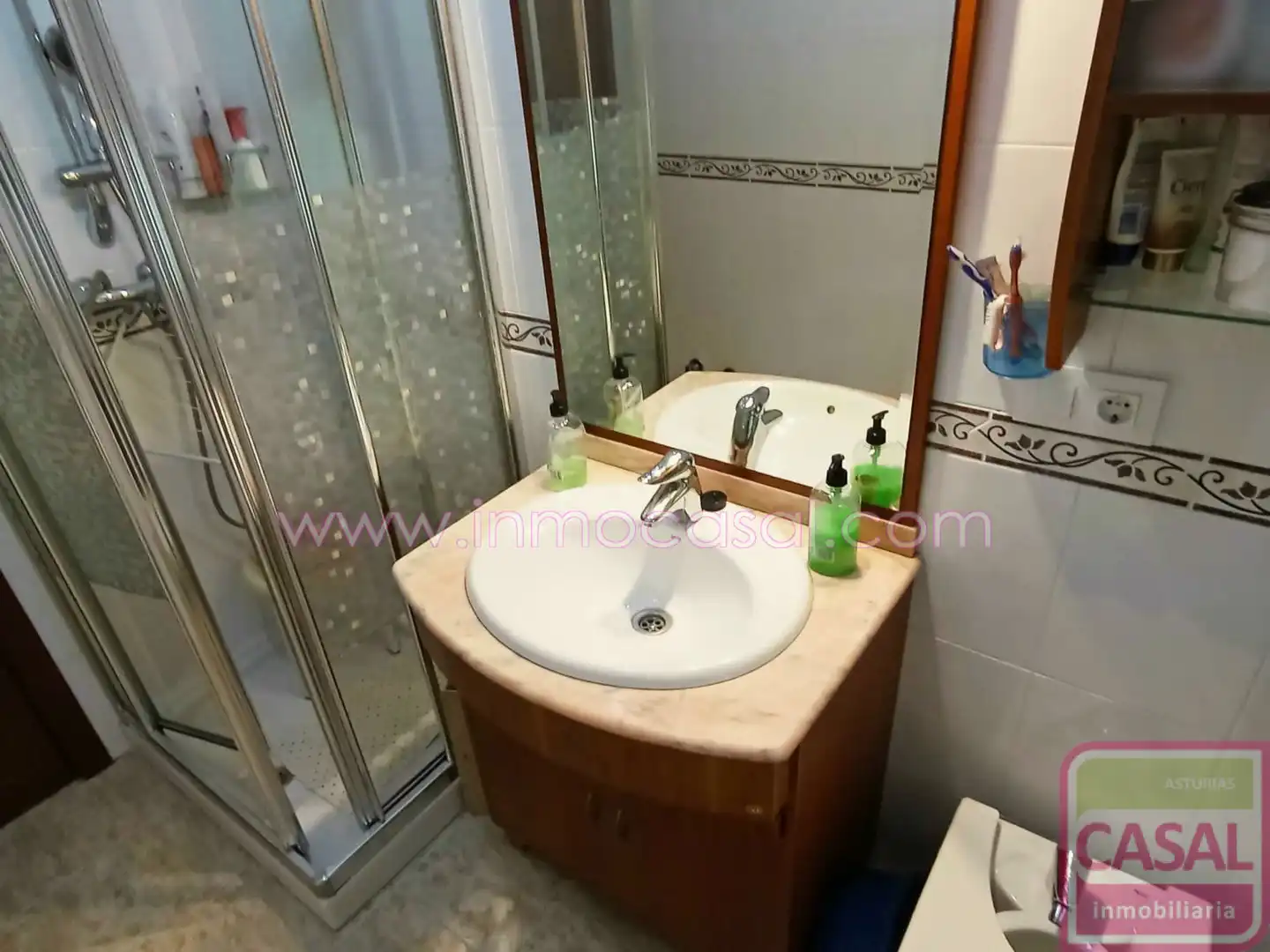 Bathroom of Flat for sale in Avilés  with Heating