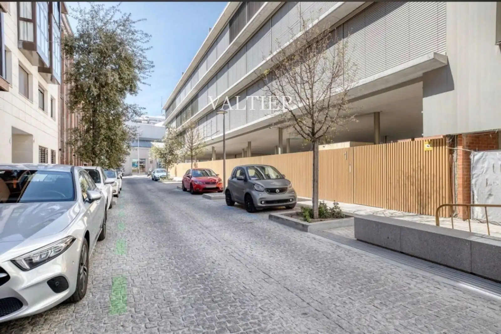 Exterior view of Flat for rent in Madrid  with Air Conditioner, Heating and Terrace