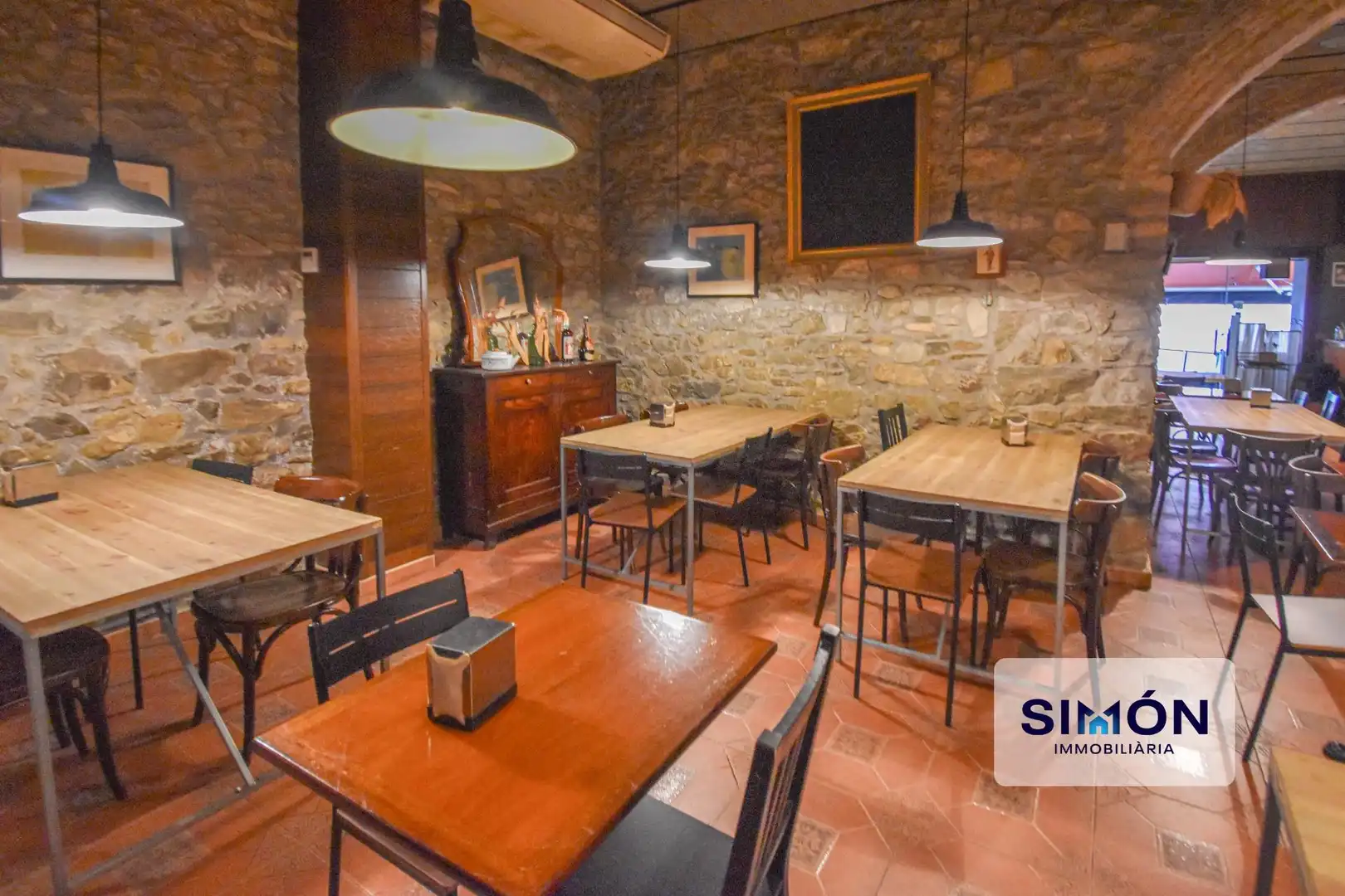 Commercial properties for sale in El Pont de Vilomara i Rocafort