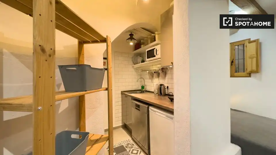 Room in El Raval