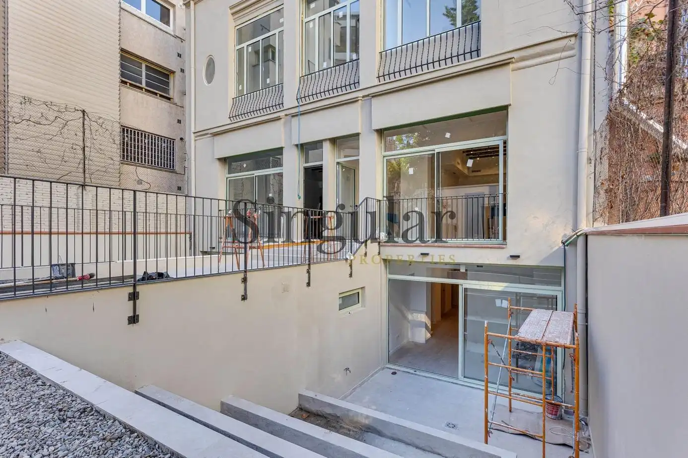 Terrassa de Dúplex en venda en Barcelona amb Aire condicionat, Calefacció i Jardí privat