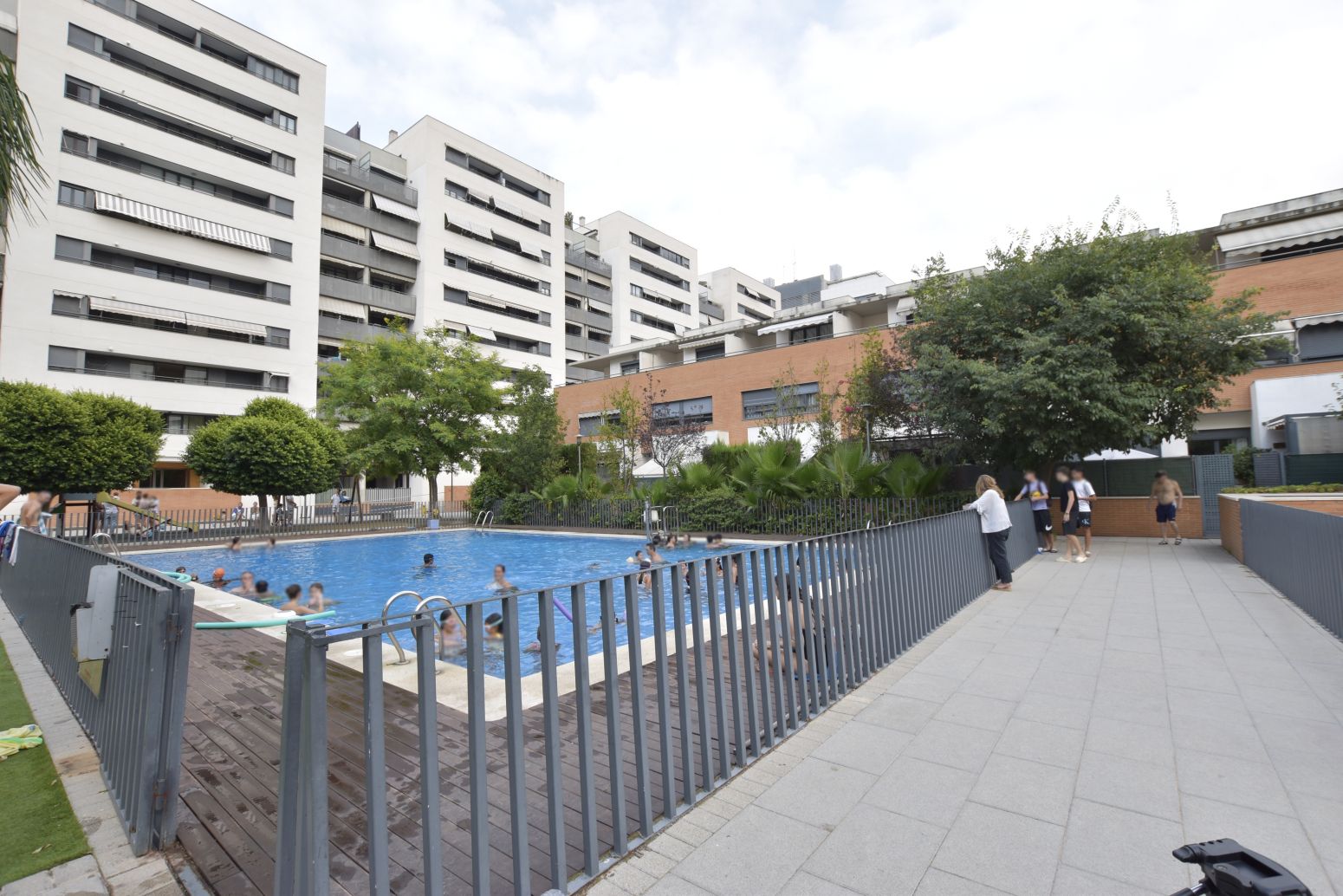 Vista exterior de Pis en venda en  Valencia Capital amb Aire condicionat, Calefacció i Jardí privat