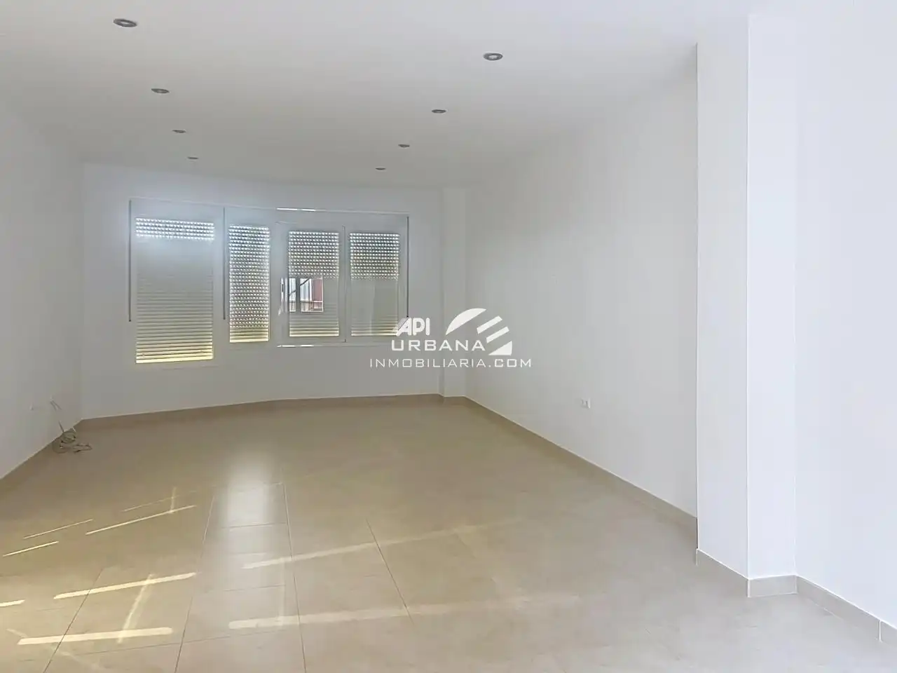 Houses for sale in Lucena  with Air Conditioner, Terrace and Swimming Pool